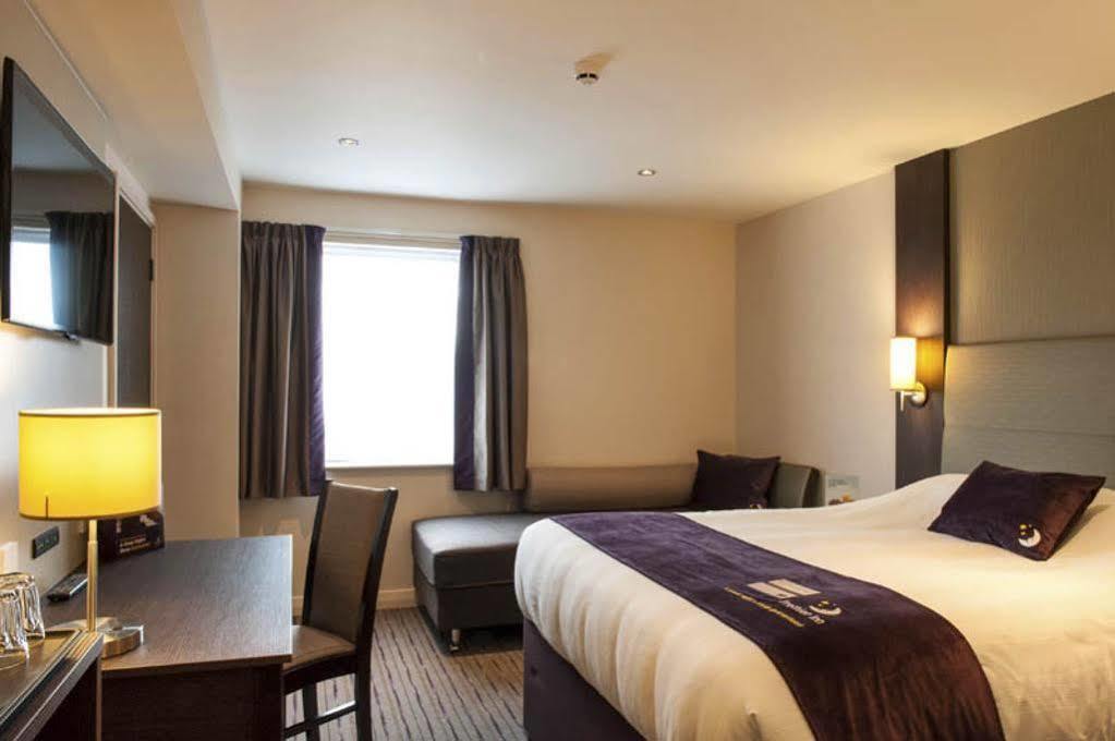 Premier Inn Premier Inn York South West 외부 사진